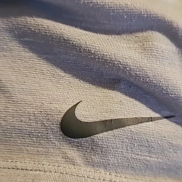Nike Dri-Fit Lightweight Hoodie - Picture 7 of 7